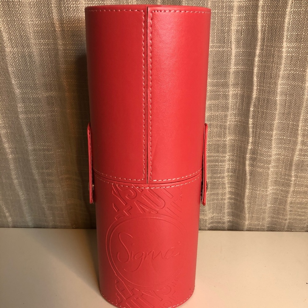 SIGMA Pink travel makeup brush case
